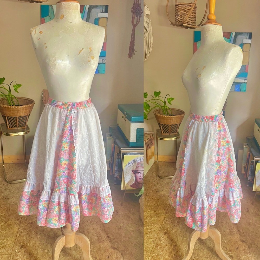 Vintage 80s prairie skirt patchwork floral and eyelet